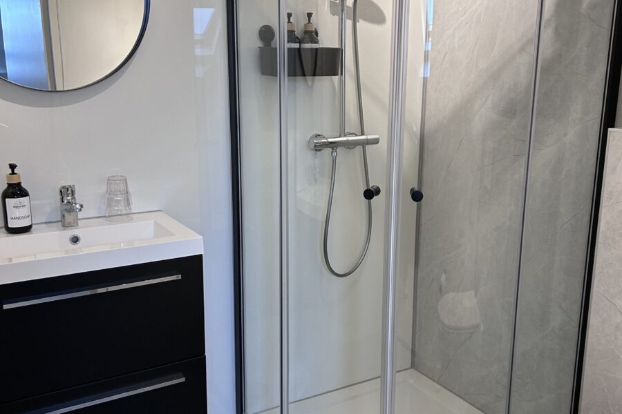 Mariafarm-badkamer 2e verdieping-luxe 4 persoonskamer