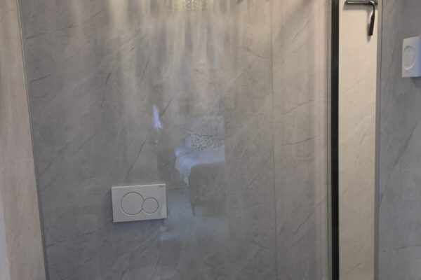 Mariafarm-badkamer begane grond luxe 4 persoonskamer